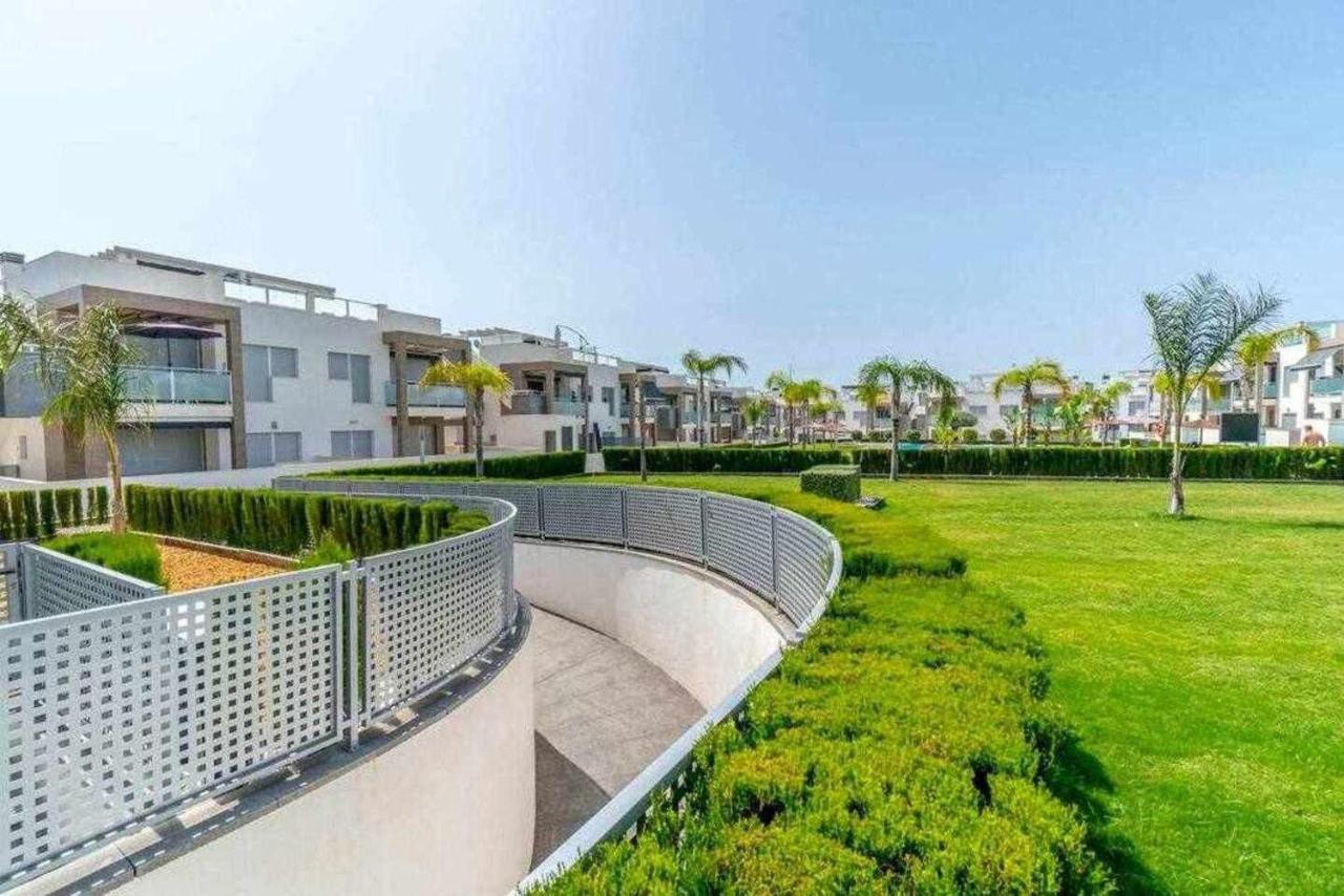 Espanhouse Caroline Bungalow Torrevieja Eksteriør billede